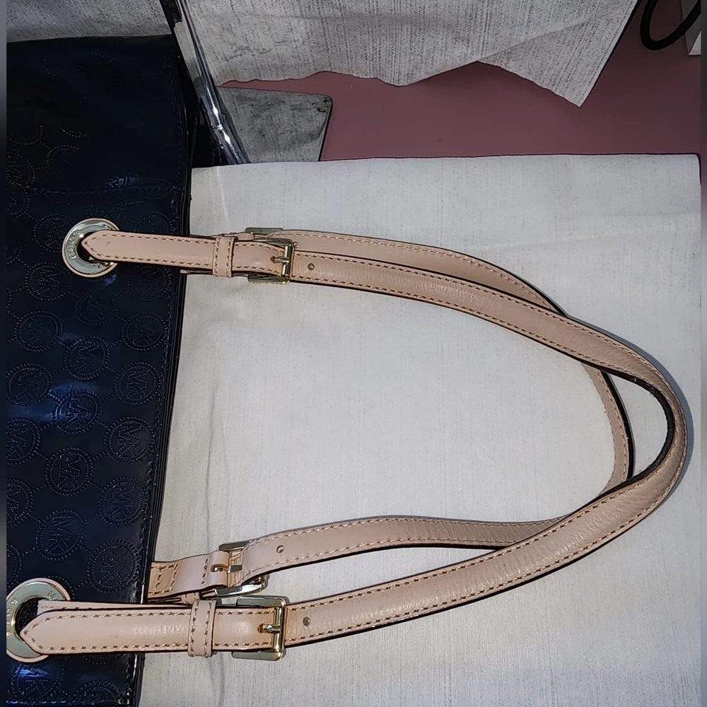 Michael kors Tote - Picture 5 of 11